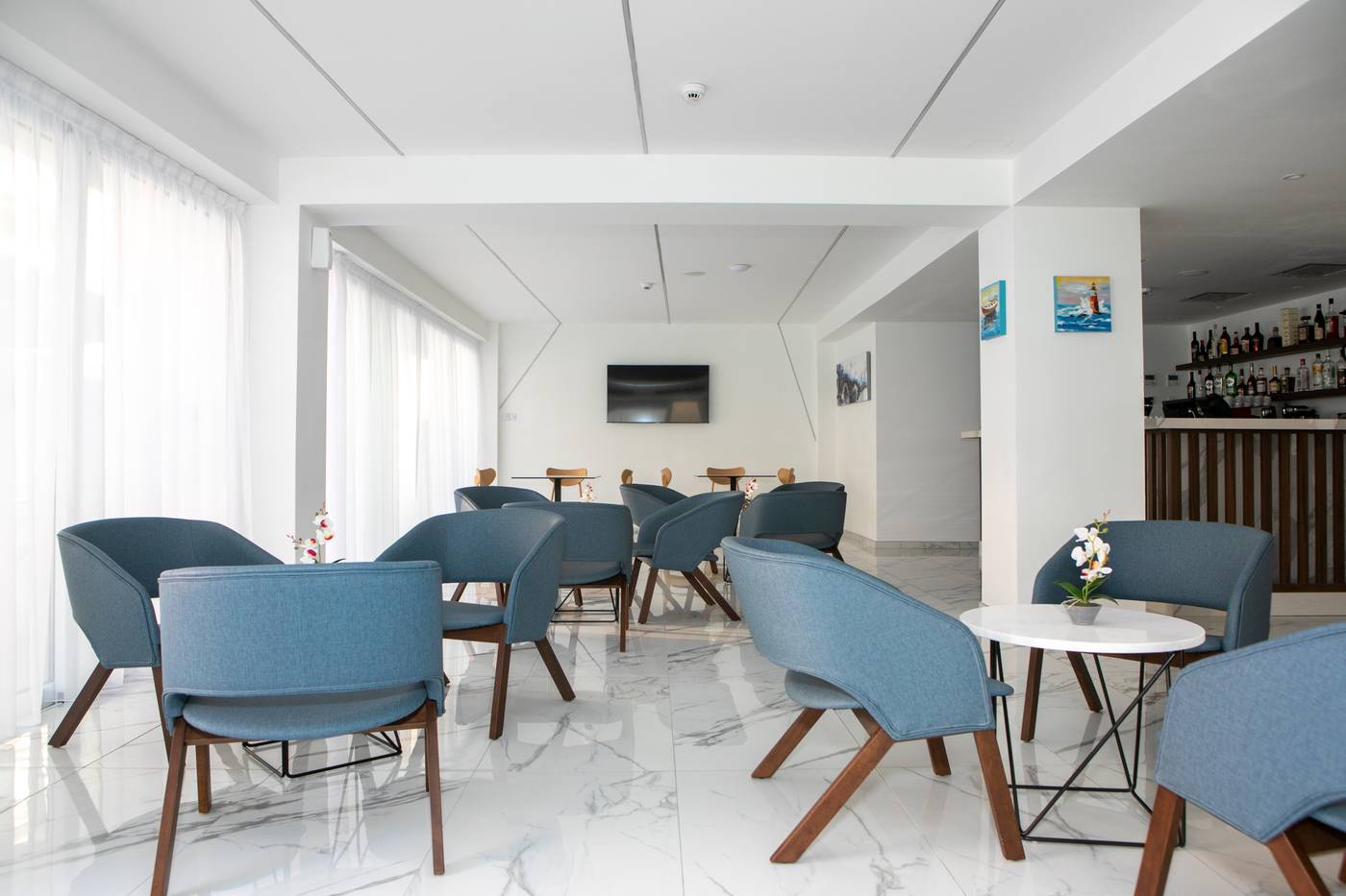 Best-Western-Plus-Larco-Hotel-Bar-32