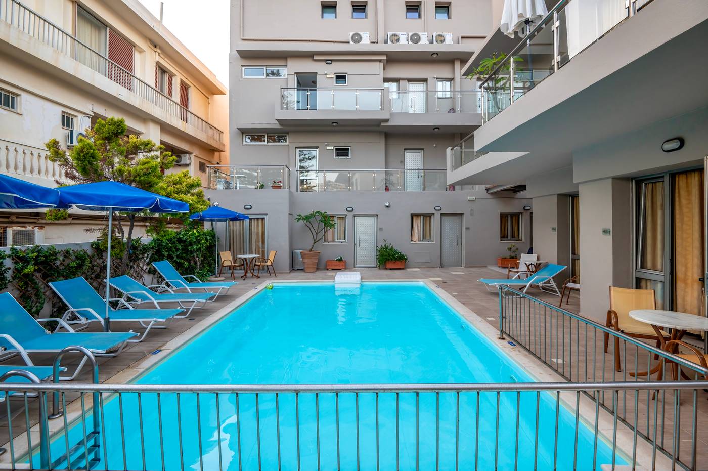 Blue-Sky-Pool-2