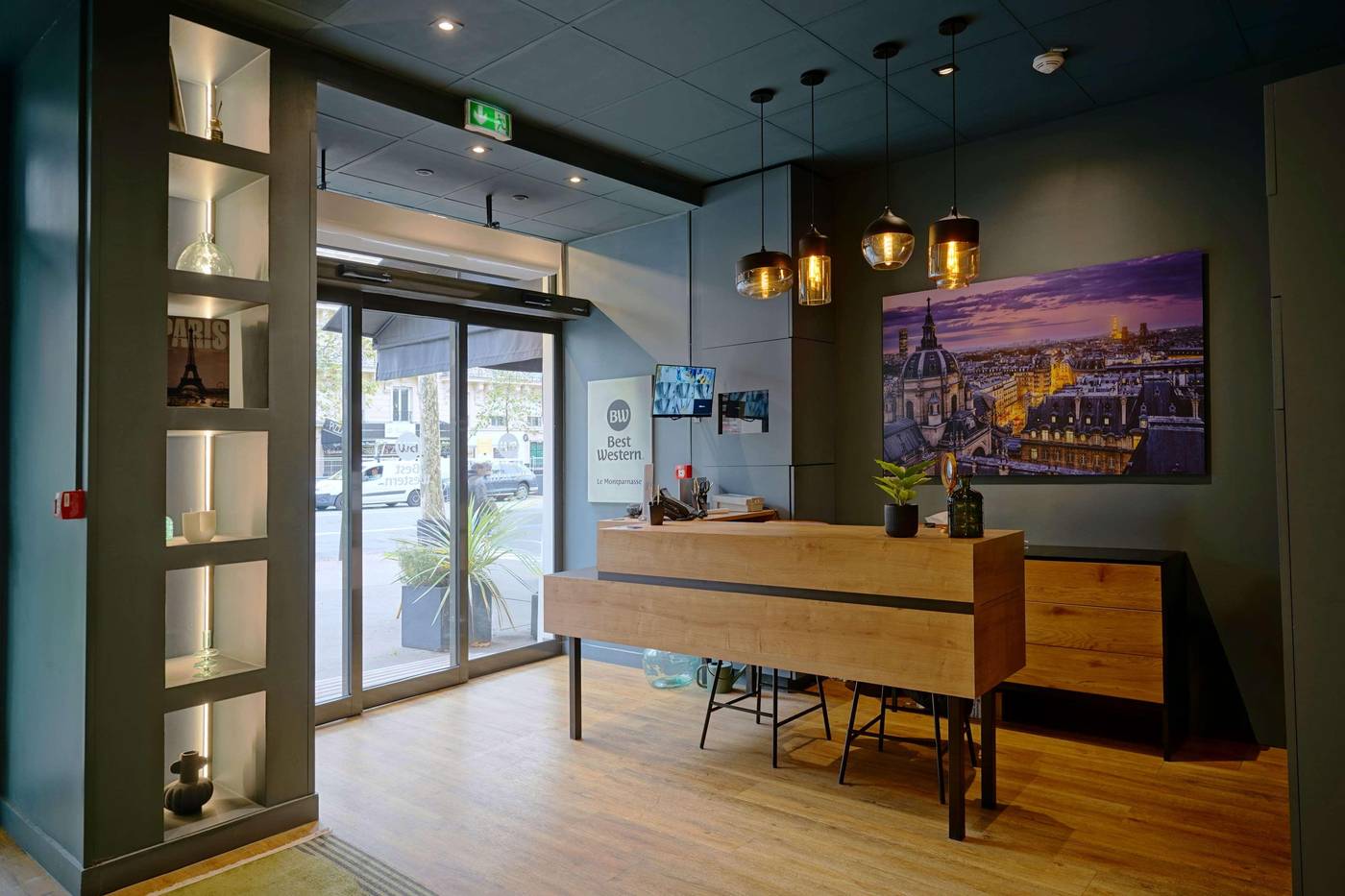 Best-Western-Hotel-Le-Montparnasse-Lobby-6