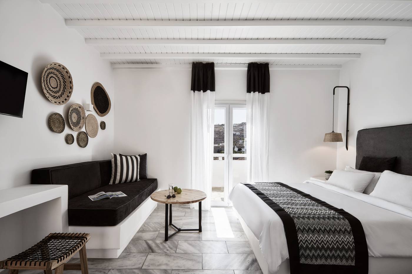 Mr---Mrs-White-Mykonos-Room-17