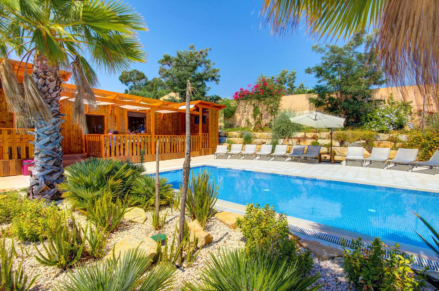 Pinheiros-da-Balaia-Lobby-6