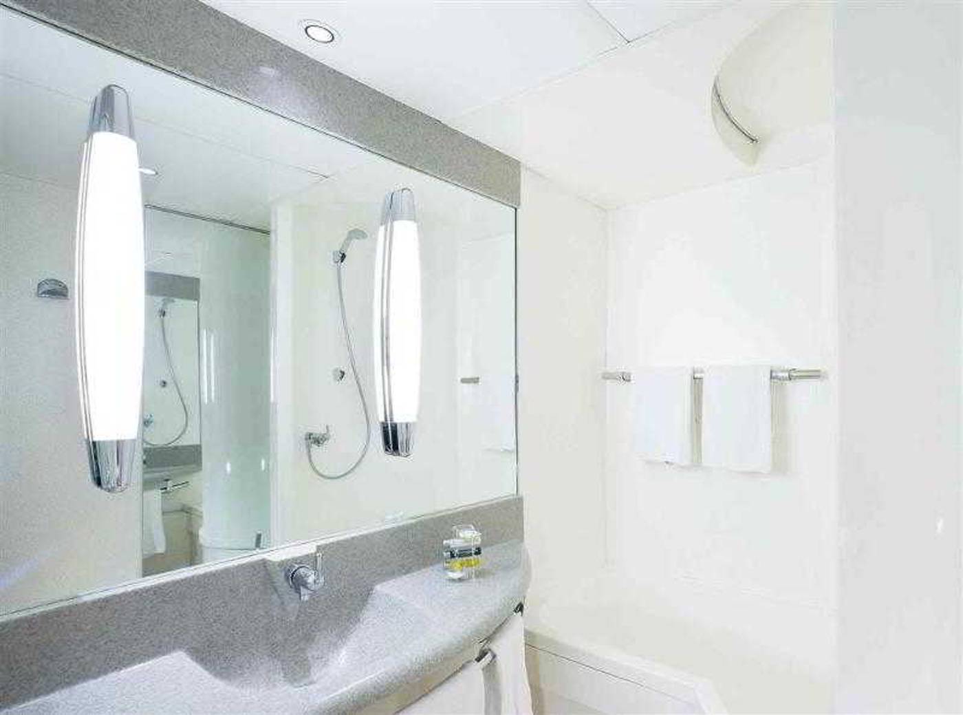 Novotel-Paris-Creteil-Le-Lac-Room-45