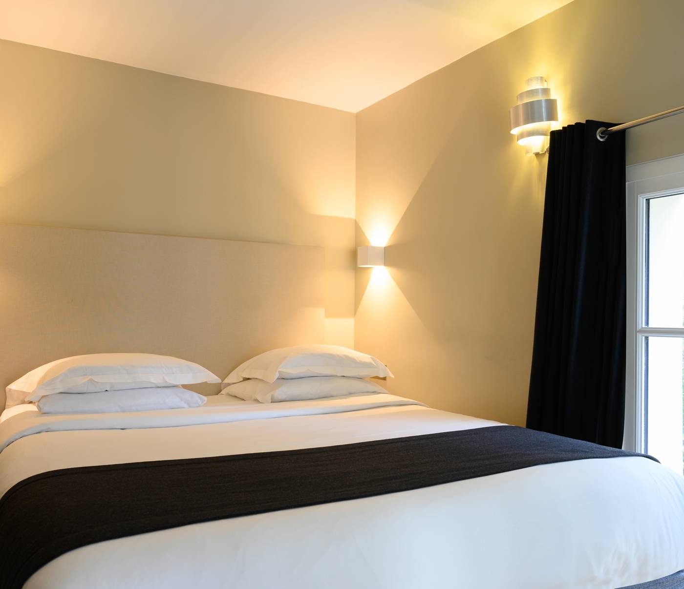 Helzear-Suites---Hotel-Etoile-Room-34