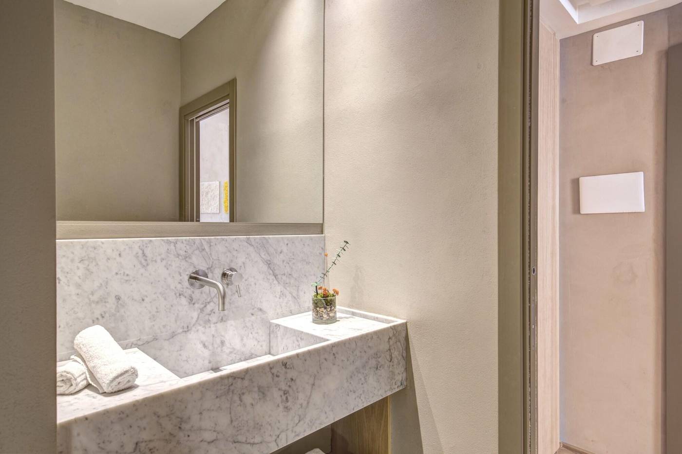 G55-Design-Hotel-Room-31