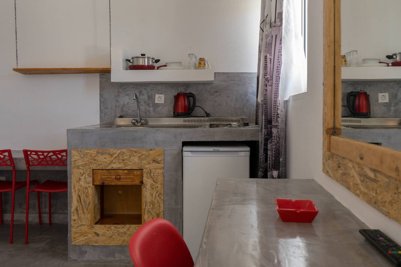 Family House Apartments