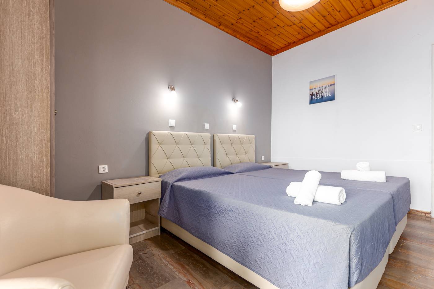 Oasis-Hotel-Room-23