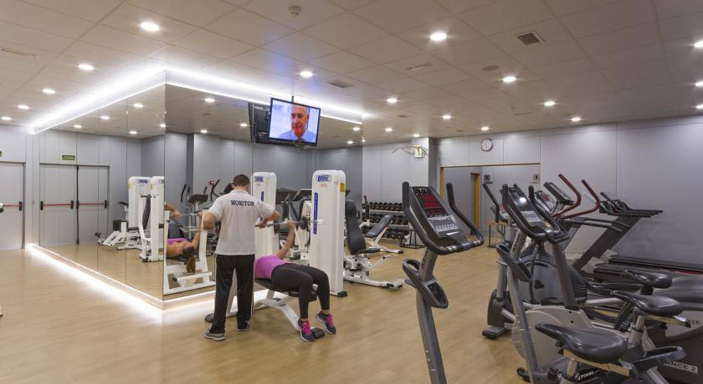 Aparthotel-Ilunion-Miramar-Sports-and-Entertainment-64