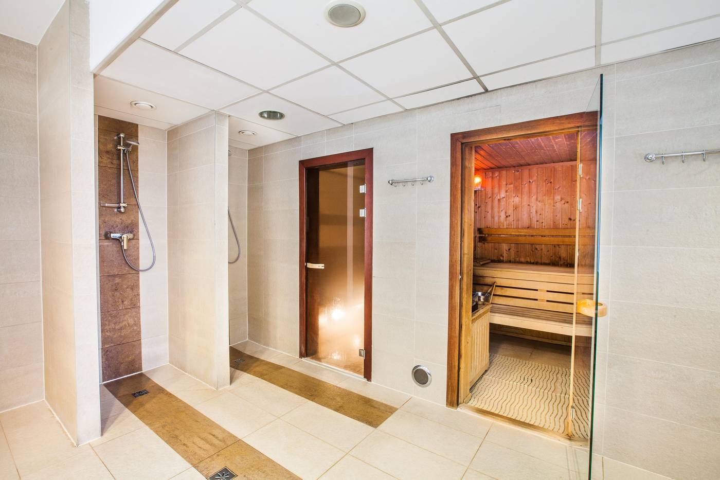 Qubus-Hotel-Krakow-Pool-33