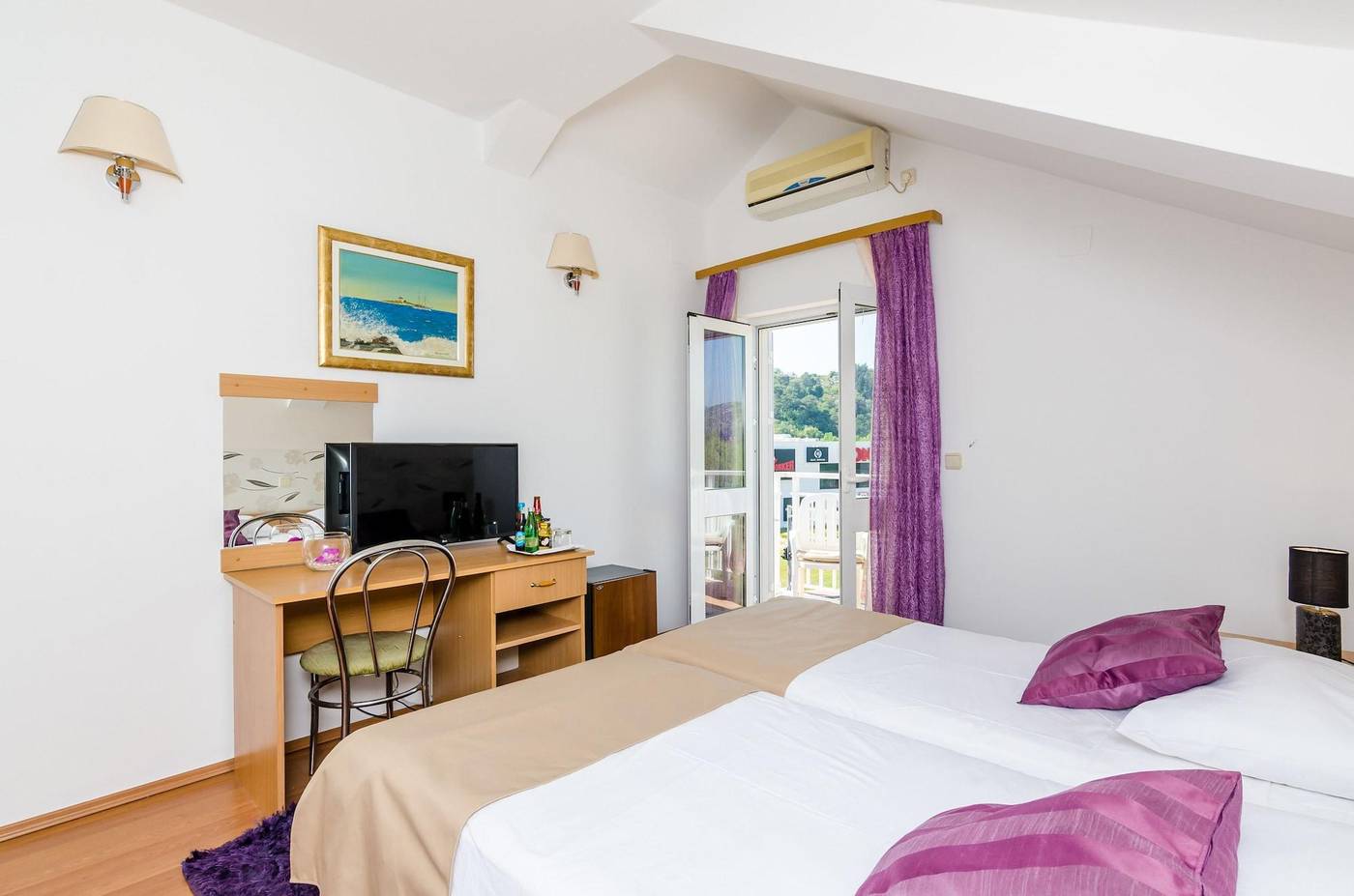 Pansion-Srebreno-Room-15