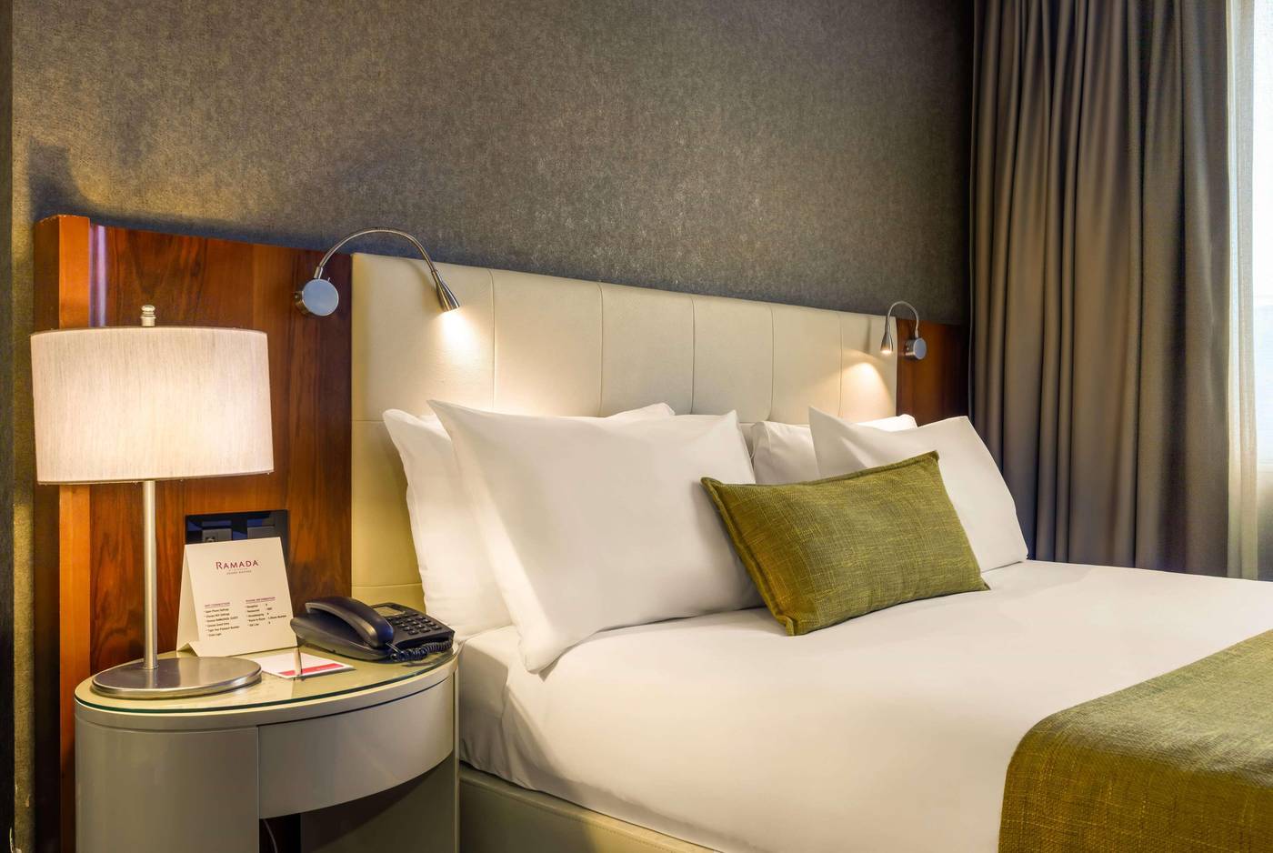 Ramada-Istanbul-Grand-Bazaar-Room-23