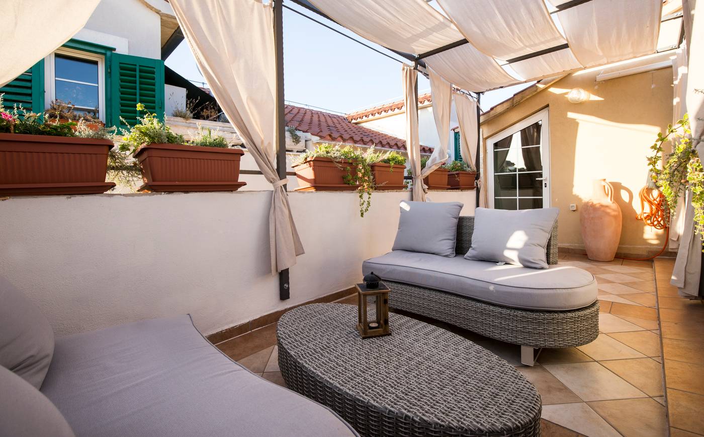 Pasike-Hotel-Terrace-85