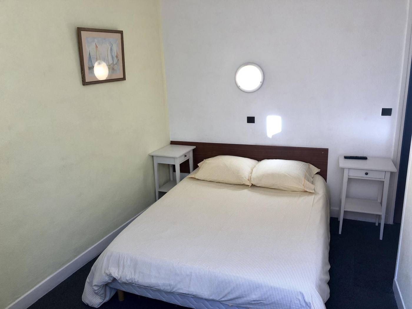 Hostellerie Du Pont Vieux-France-SOSPEL-Room-5