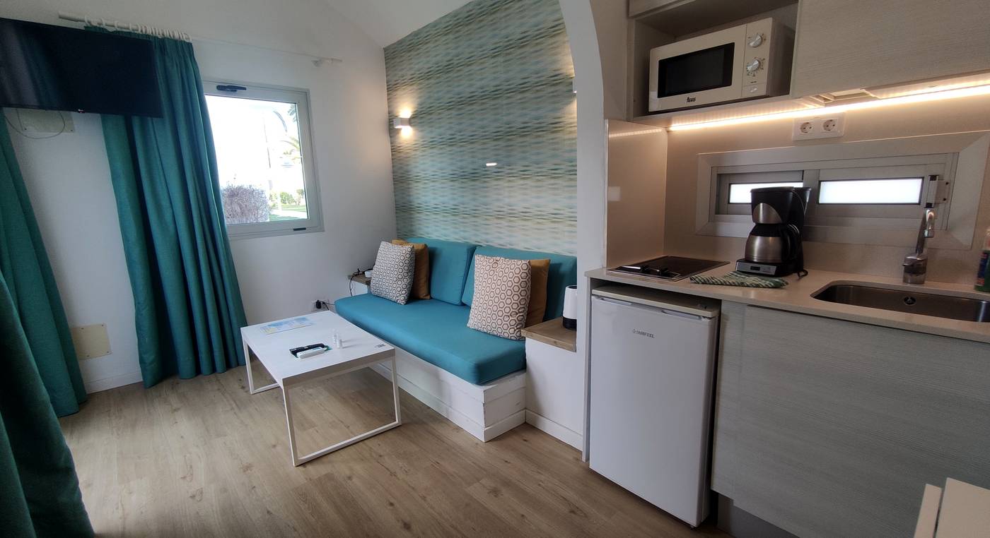 Canary-Garden-Club-Room-29