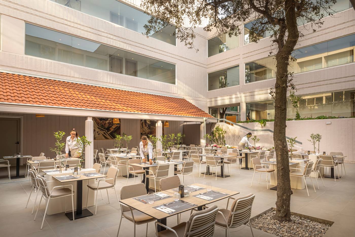 Tirena-Hotel-Restaurant-15