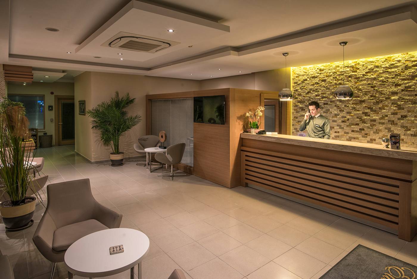 Elite-Orkide-Suite-Hotel-Lobby-38