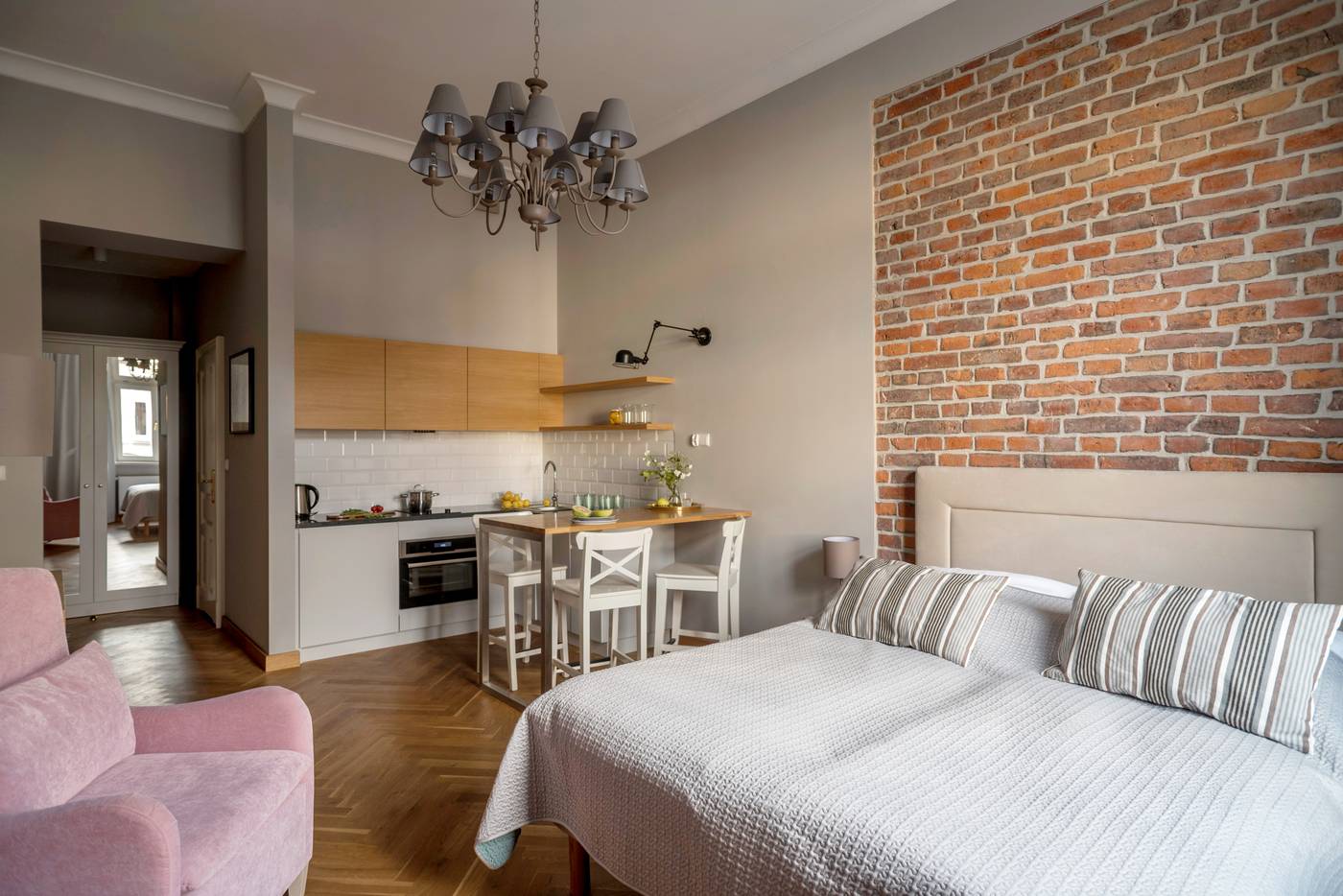 Belle-Epoque-Residence-Room-23