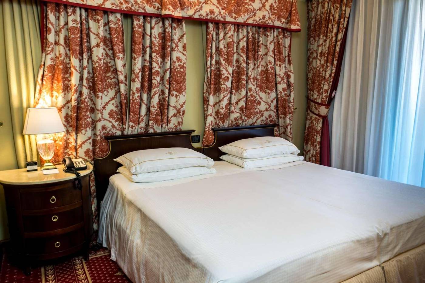 River-Chateau-Room-37