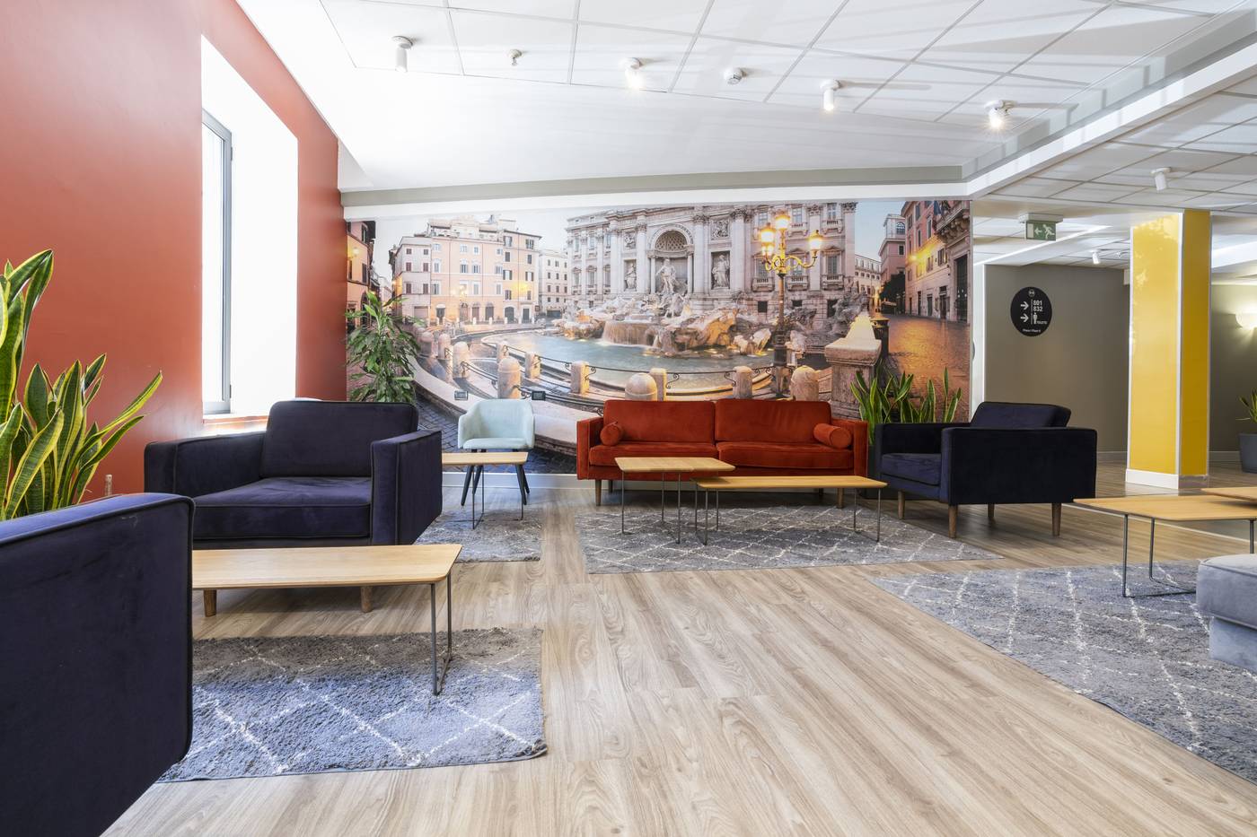 B-B-Hotel-Roma-Tuscolana-San-Giovanni-Lobby-2