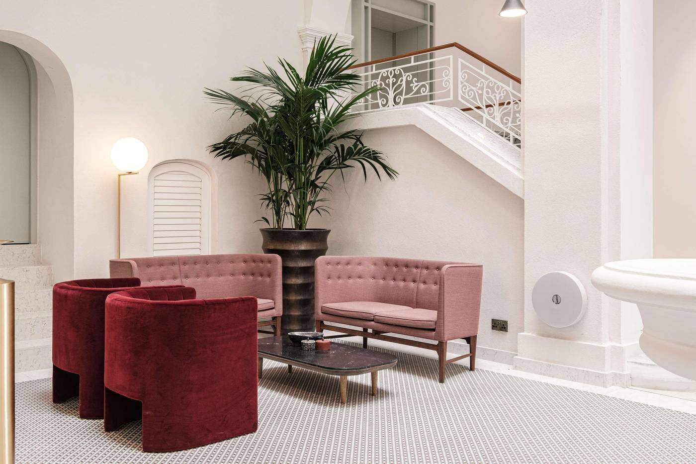 Rosselli-Ax-Privilege-Lobby-61