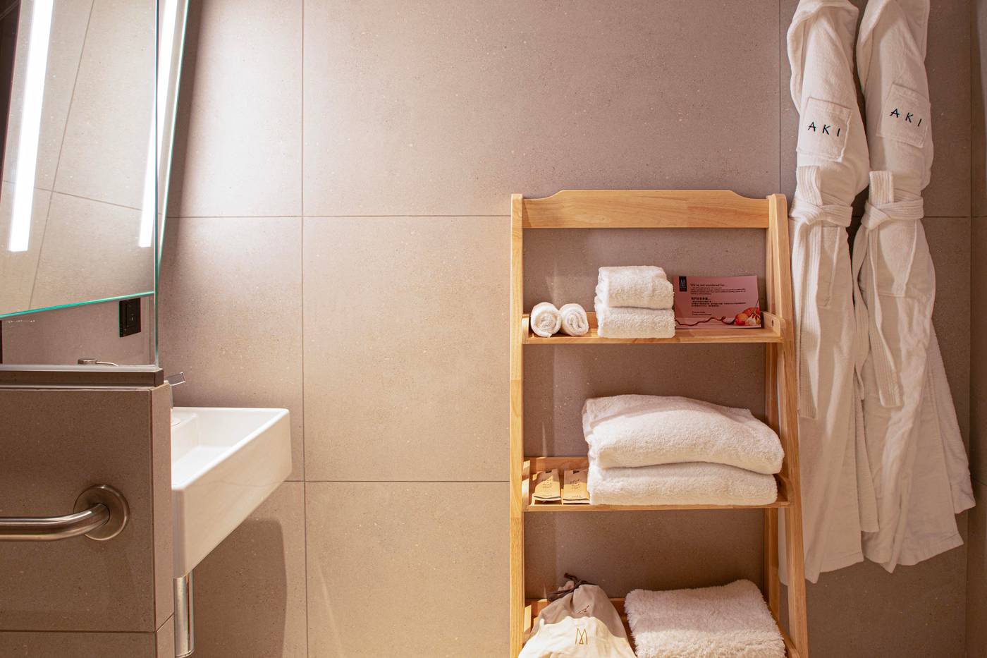 AKI-Hong-Kong---MGallery-Room-26