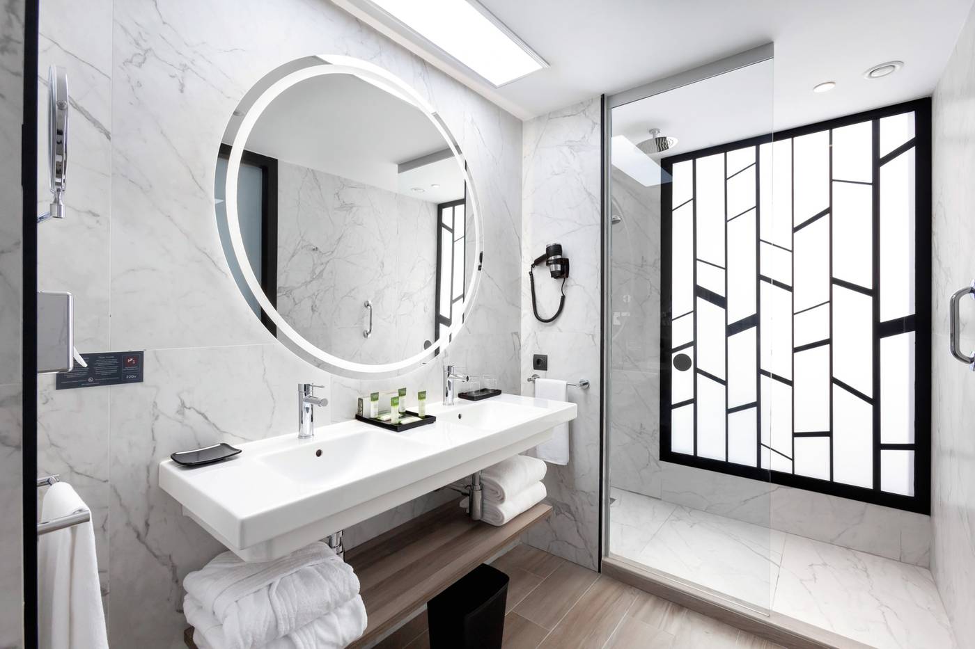 Riu-Palace-Oasis-Room-28