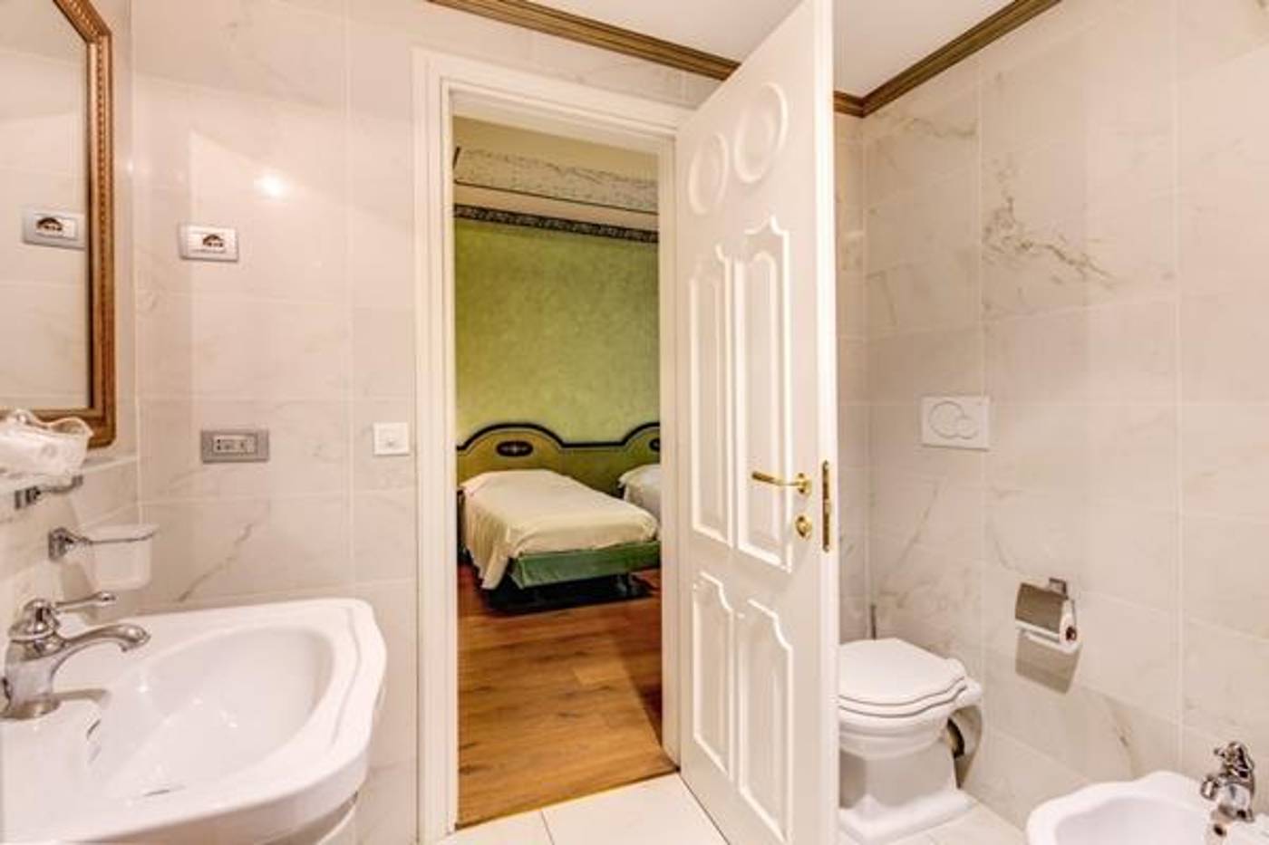 IH-Hotels-Milano-Puccini-General-view-16