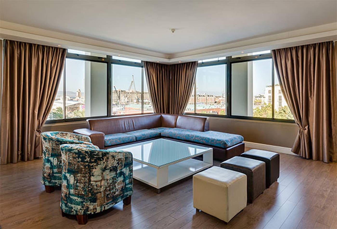 Protea-Hotel-Cape-Town-Waterfront-Breakwater-Lodge-Sports-and-Entertainment-39