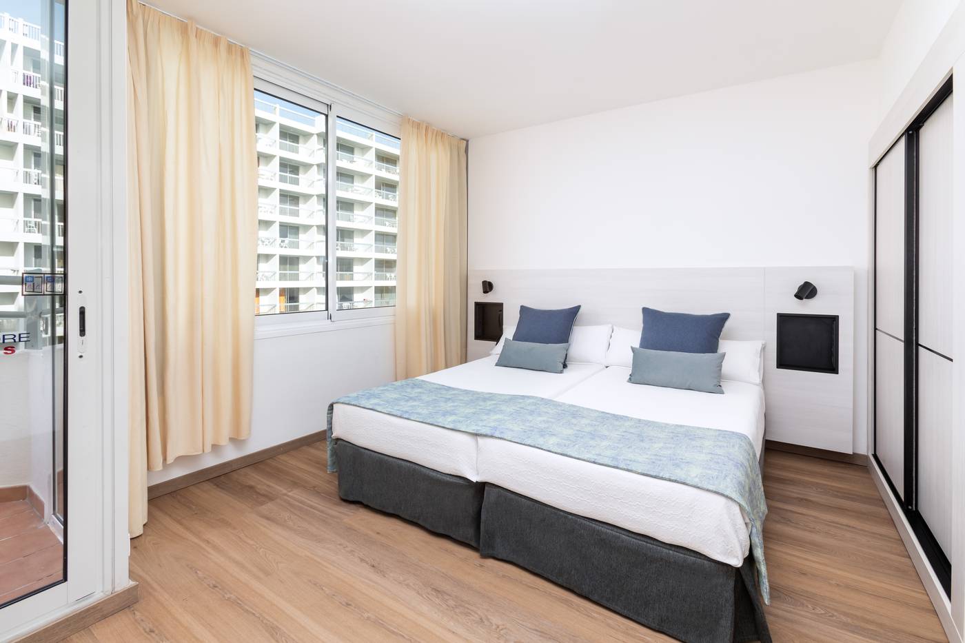 Alexandre-Hotel-Troya-Room-33