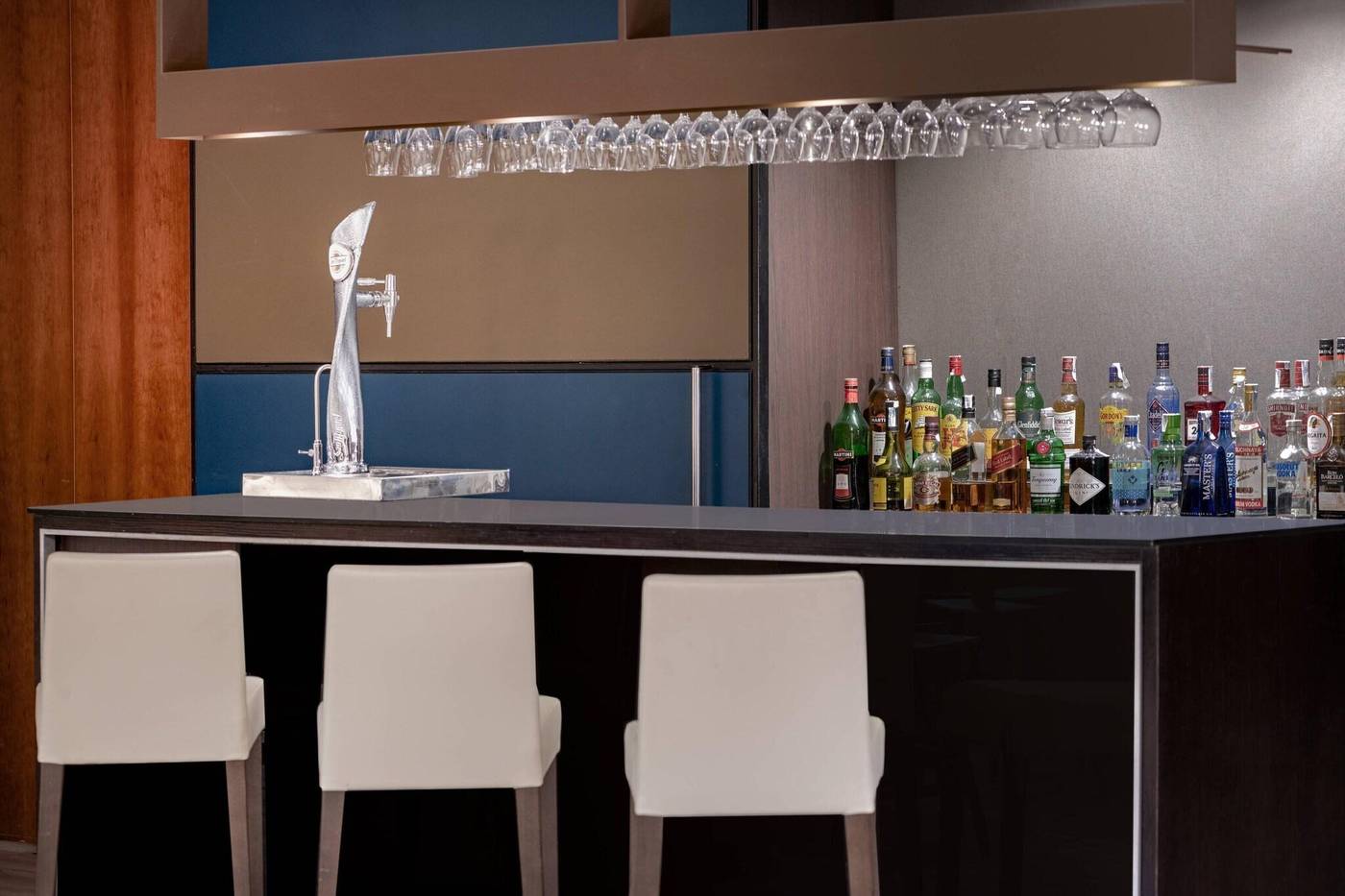 AC-La-Linea-Lobby-46