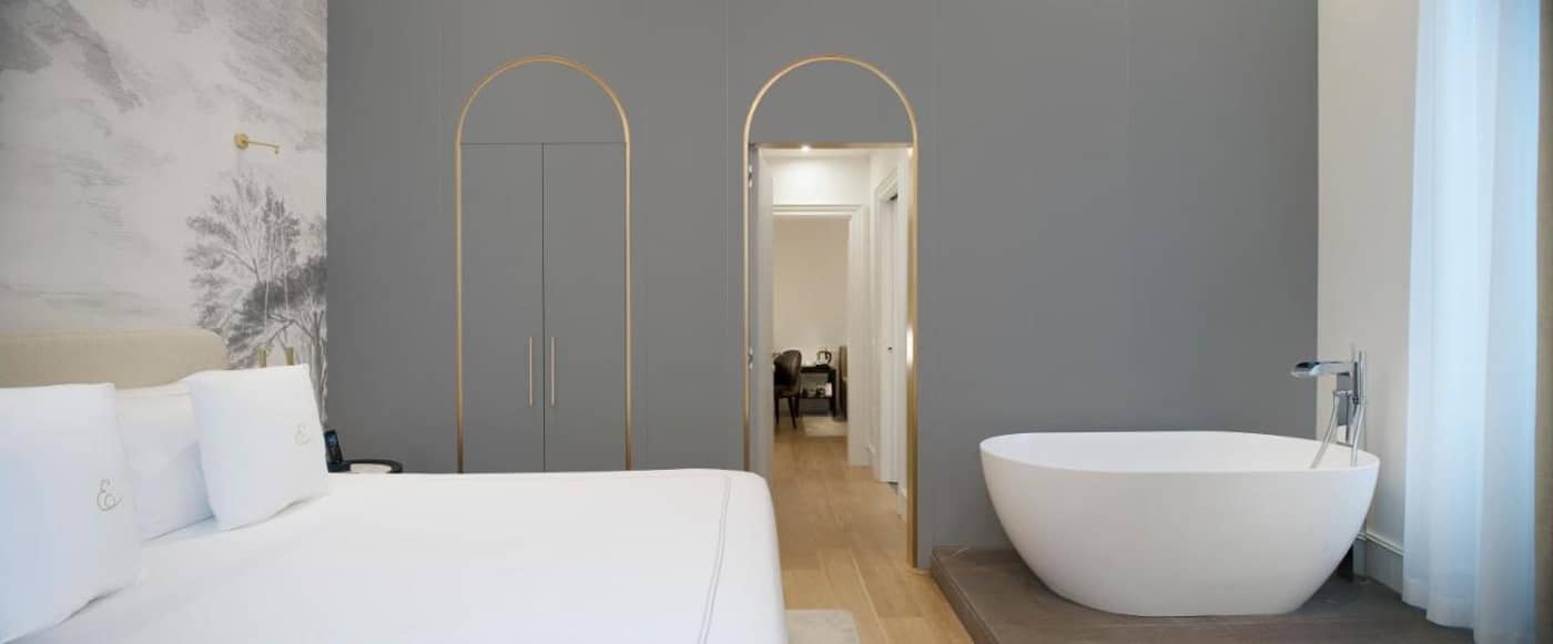 Elizabeth-Unique-Hotel-Room-48