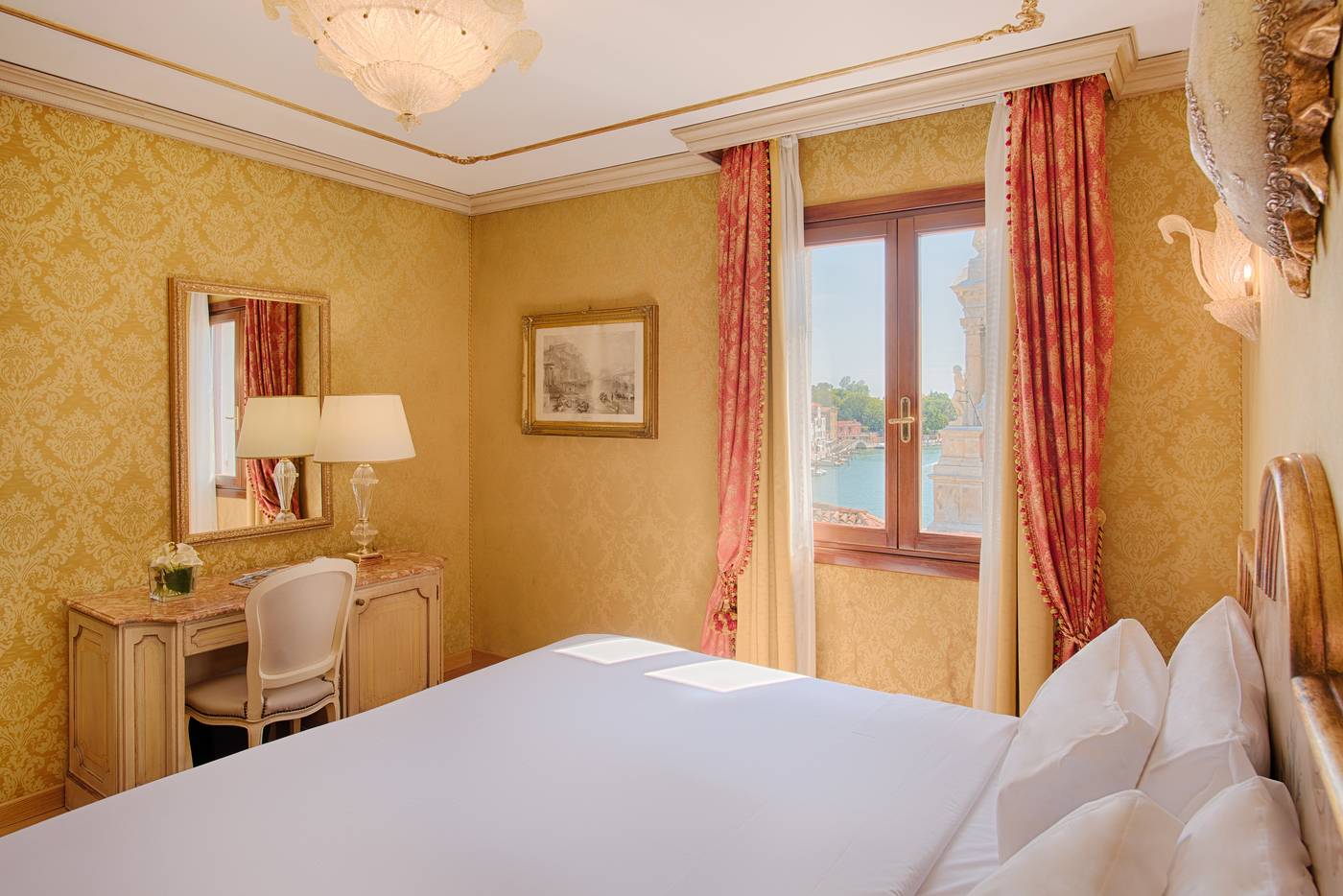 NH-Venezia-Santa-Lucia-Room-5