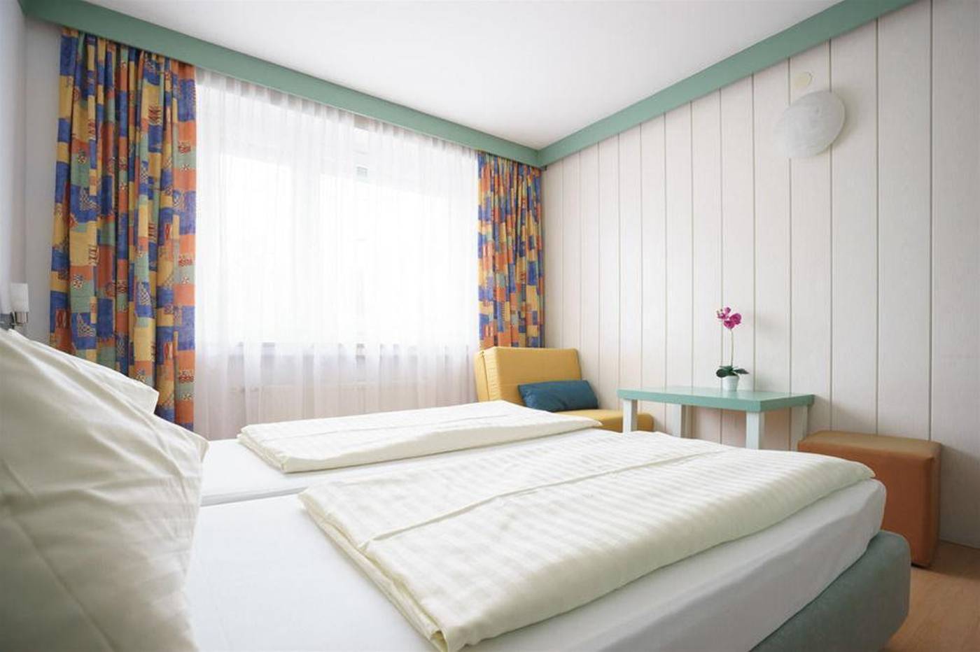 Drei Kreuz-Austria-SALZBURG -General view-6