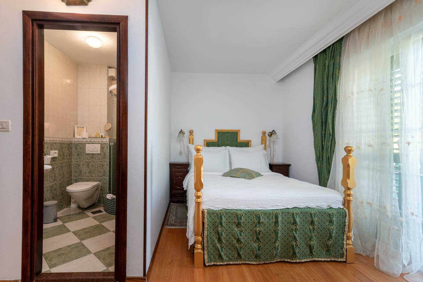 Pasike-Hotel-Room-21