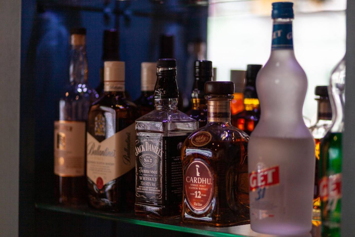 Hotel Full Colors - France - CRAPONNE - Bar - 9