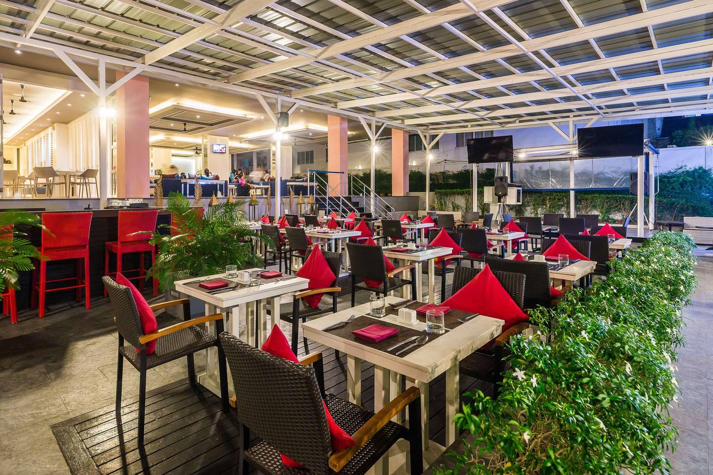 Best-Western-Patong-Beach-Restaurant-14