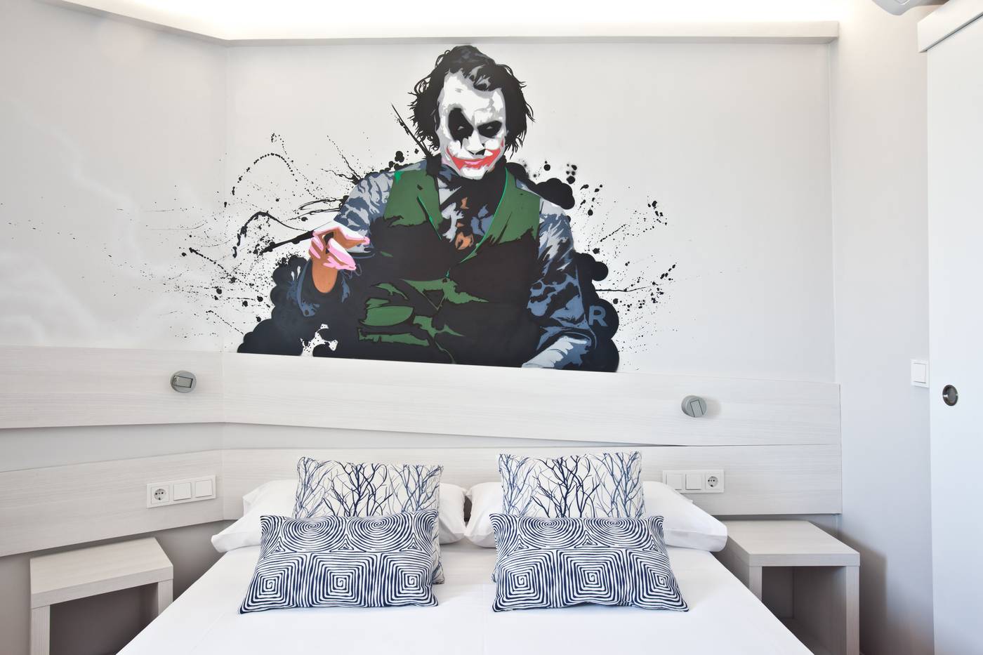 Hotel-Ryans-La-Marina-Room-43