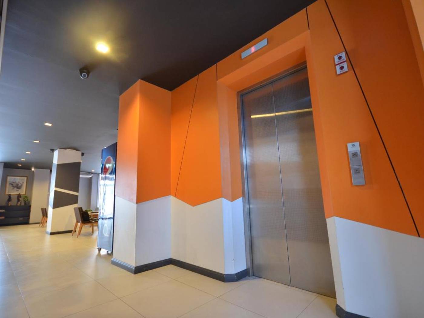 H2 Hotel-Thailand-SATHORN-BANGKOK-Lobby-7