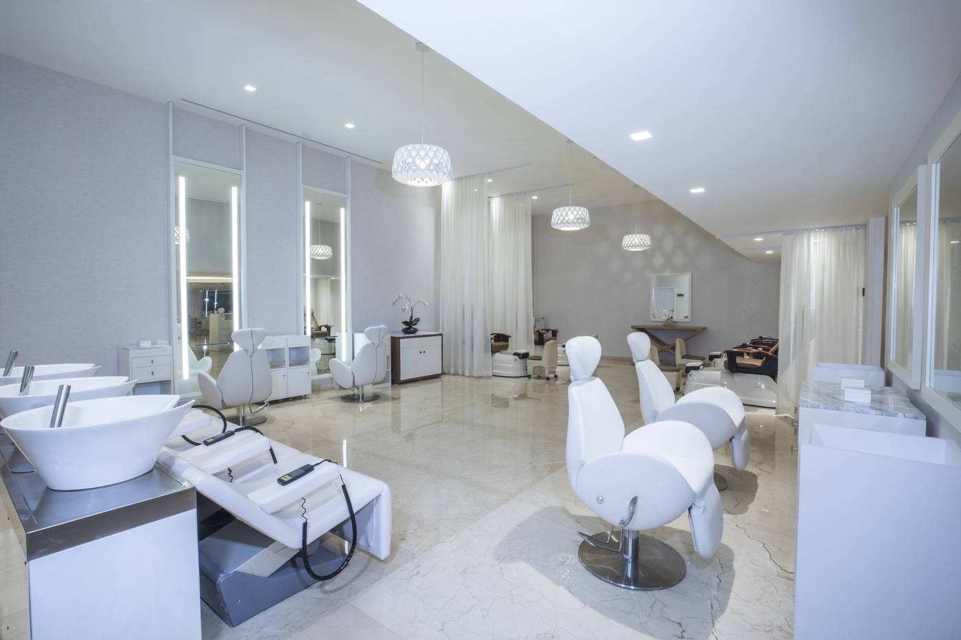 Le-Blanc-Spa-Resort-Sports-and-Entertainment-56