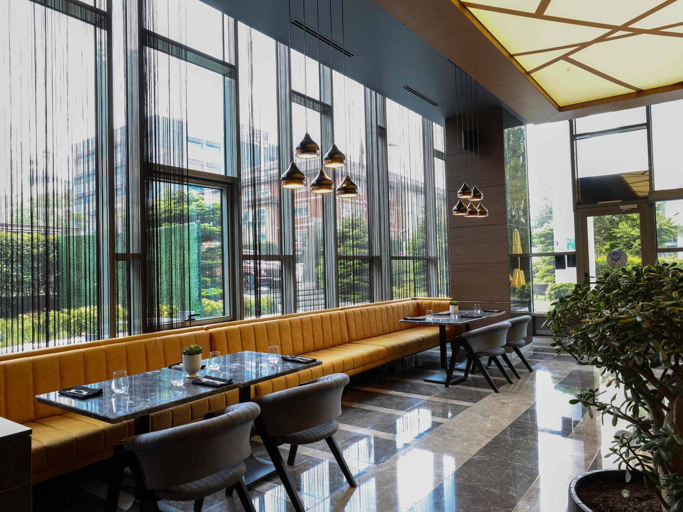 Mercure-Istanbul-Umraniye-Restaurant-10