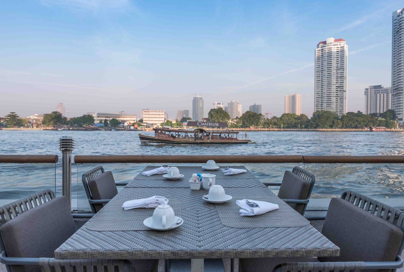 Chatrium-Hotel-Riverside-Bangkok-Restaurant-77