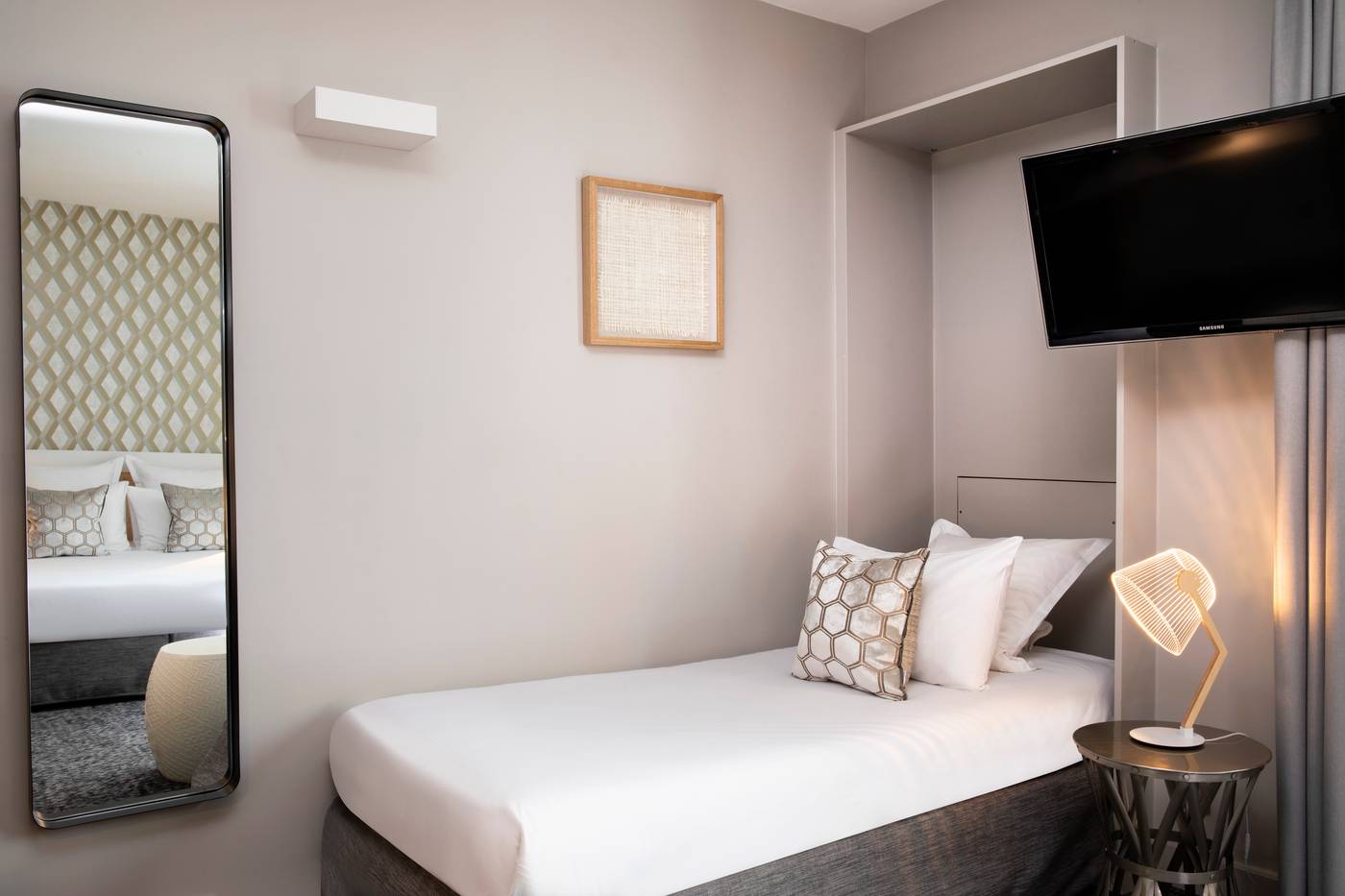 Paris-Bastille-Room-31