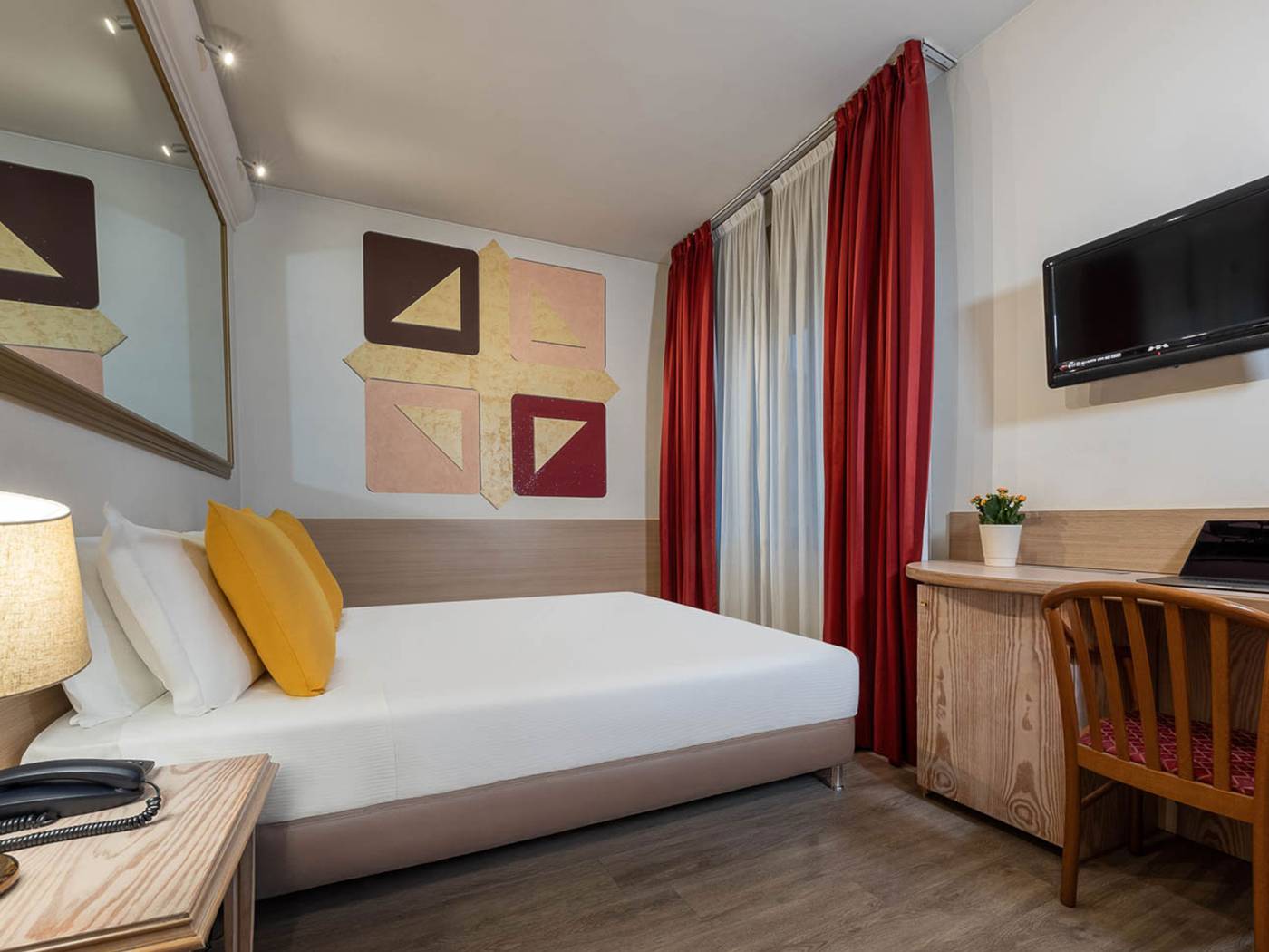 iH-Hotels-Milano-St--John-Room-12