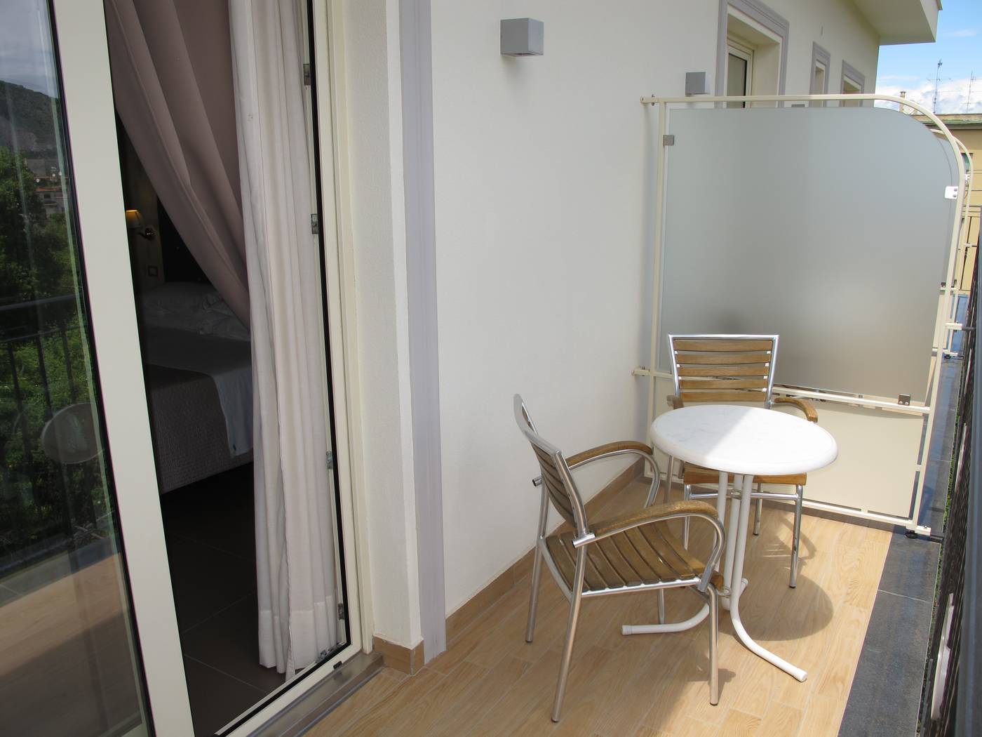 Club-Sorrento-Room-62