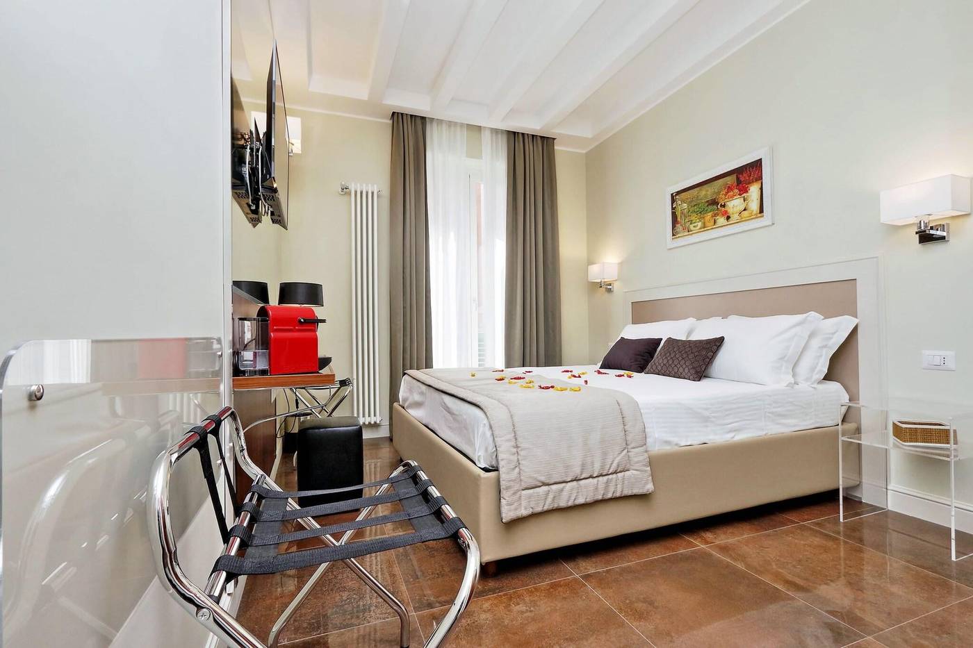 Piazza-Venezia-Grand-Suite-Room-17