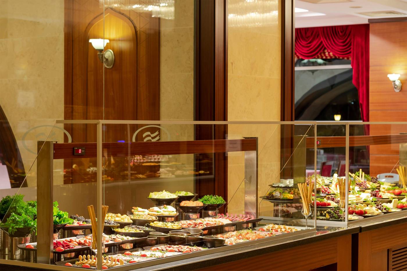 Crowne-Plaza-Antalya-Restaurant-52