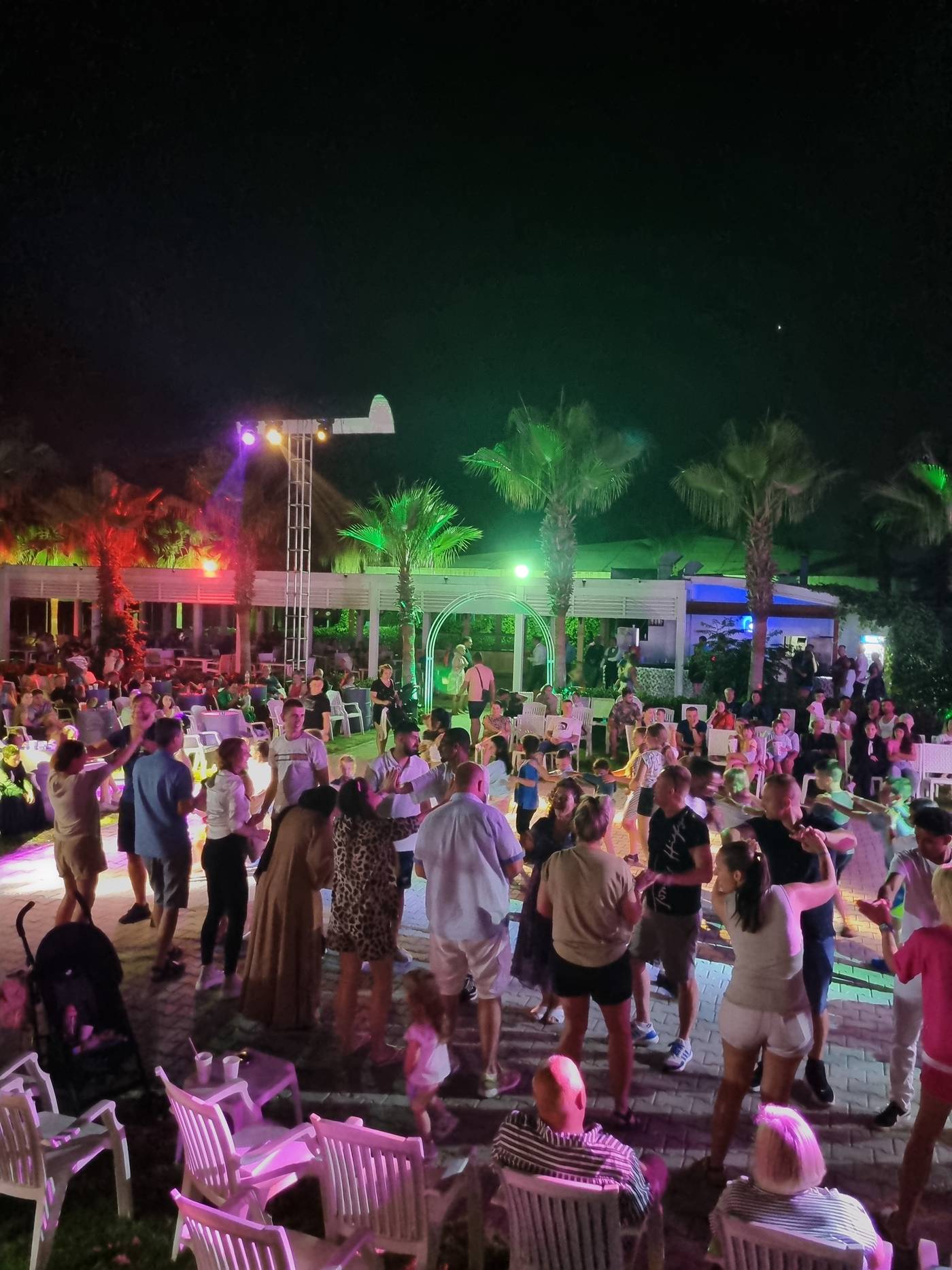 Jadore-Deluxe-Hotel---Spa-Sports-and-Entertainment-68