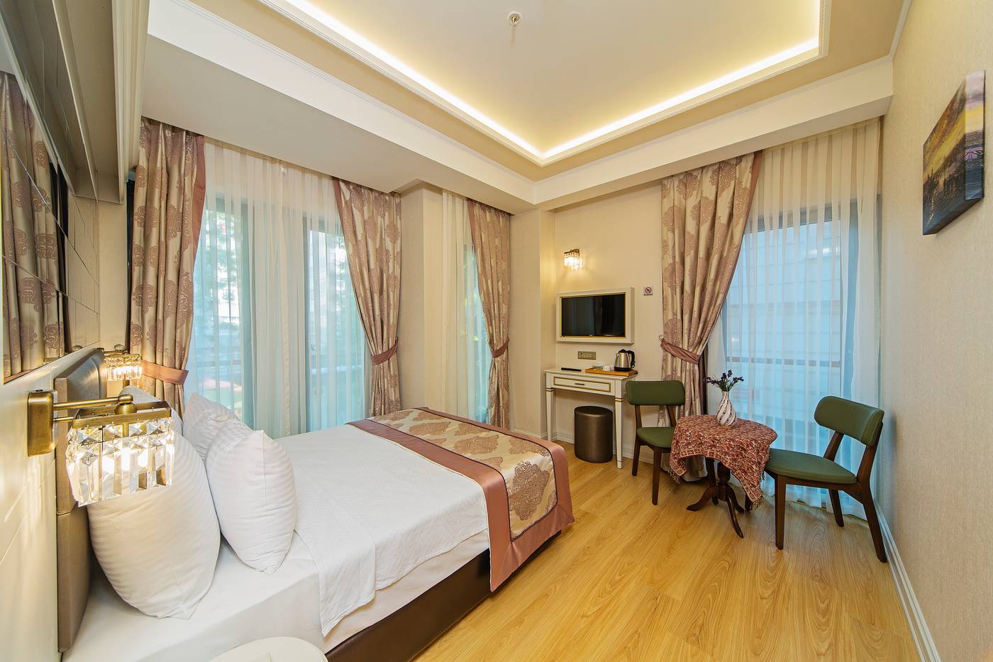 Grand-Naki-Hotel-Room-15