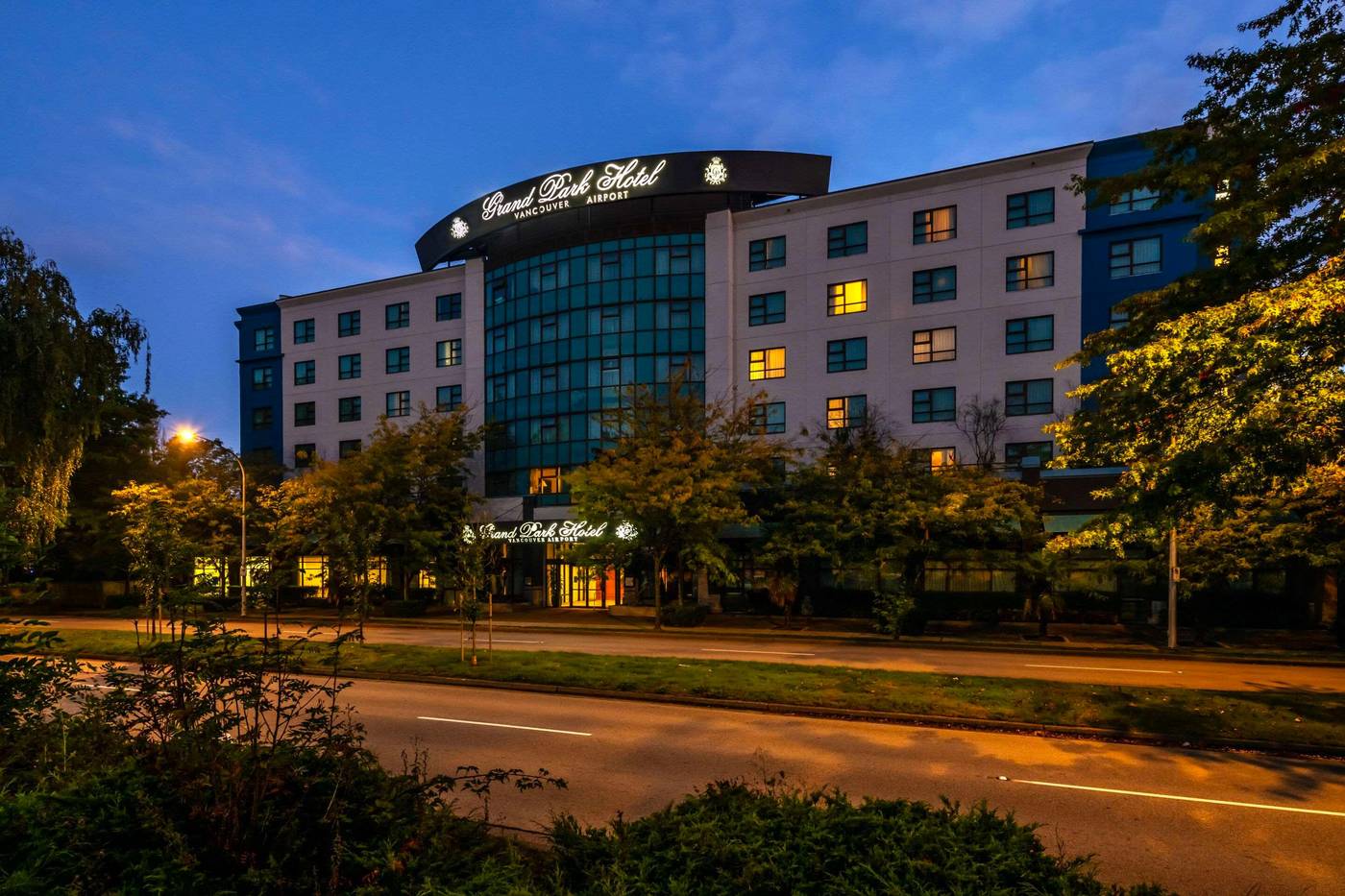 Grand-Park-Hotel-Vancouver-Airport-General-view-29