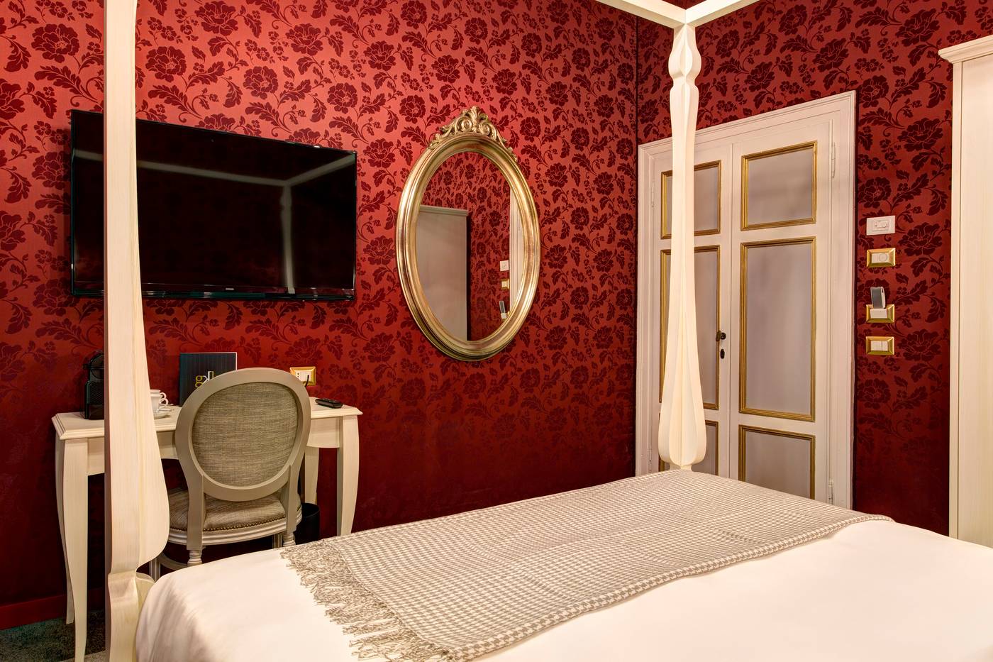 Gkk-Exclusive-Private-Suites-Venice-Room-11