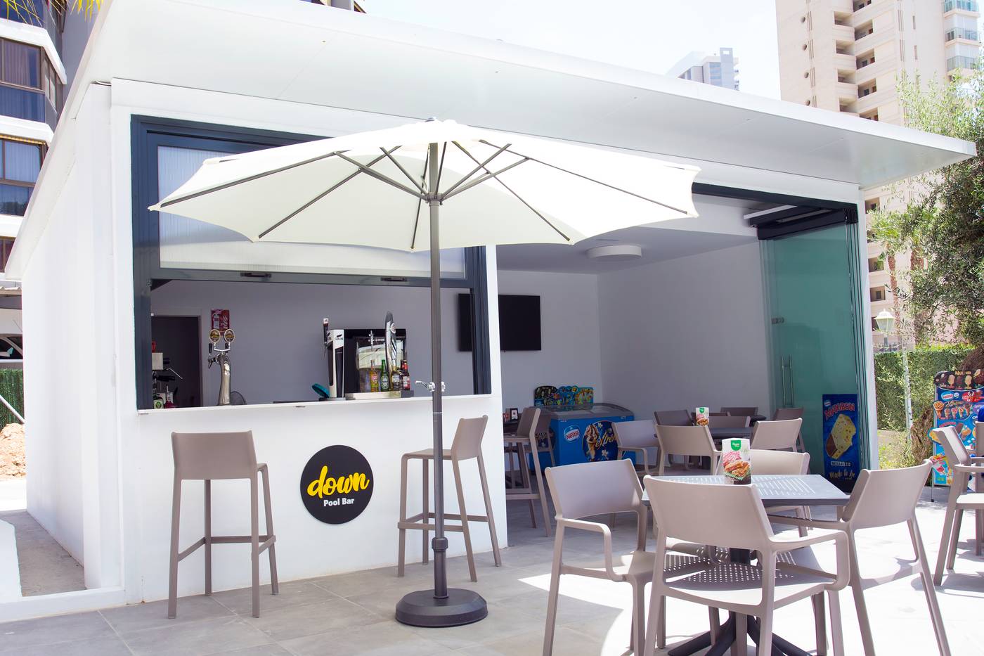 MC-Maryciel-Apartments-Bar-5